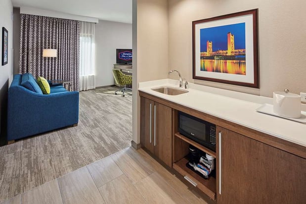 Images Hampton Inn & Suites Sacramento at CSUS