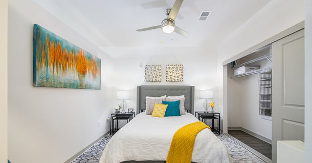 Images MAA 220 Riverside