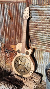 Images Girouard Guitars