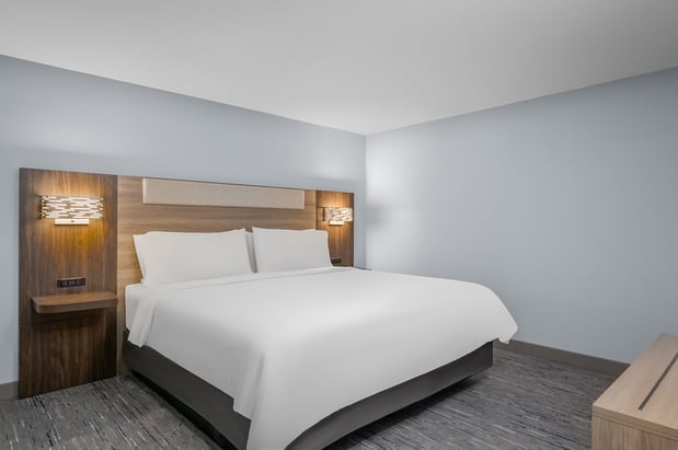 Images Holiday Inn Express Hilton Head Island by IHG
