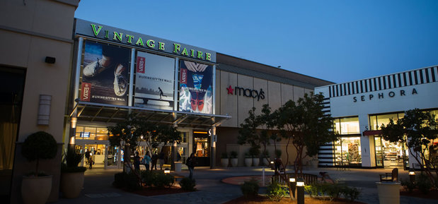 Images Vintage Faire Mall