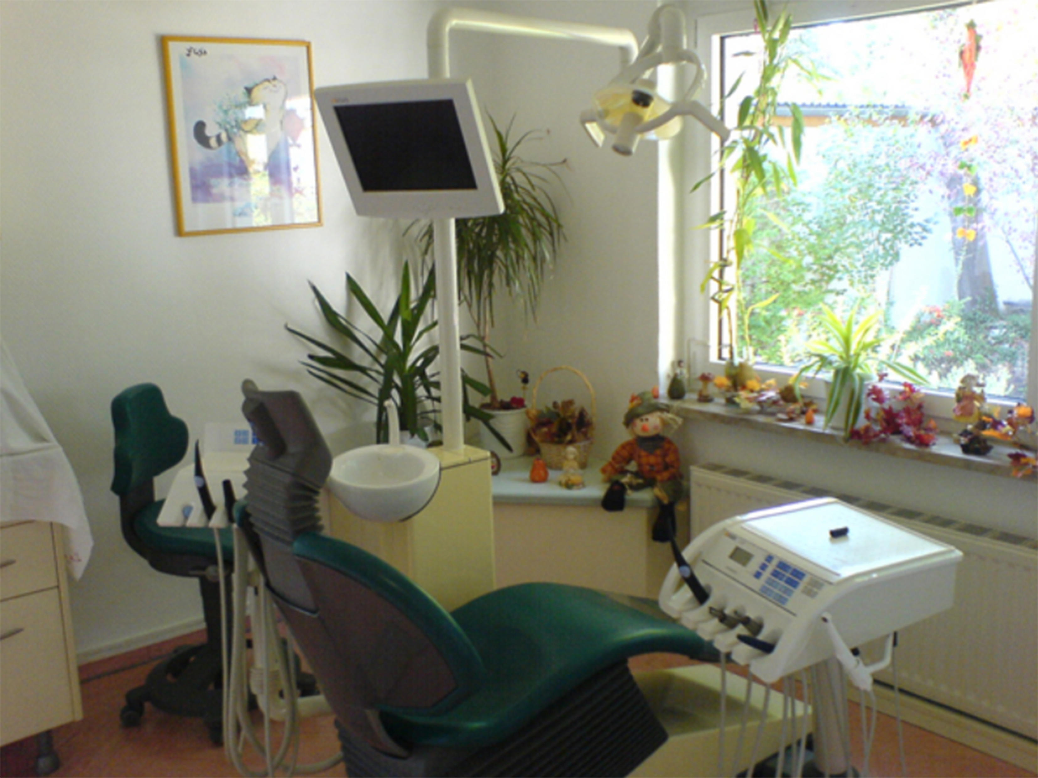 Zahnarztpraxis Renate Schaub, Miersdorfer Chaussee 24 in Zeuthen