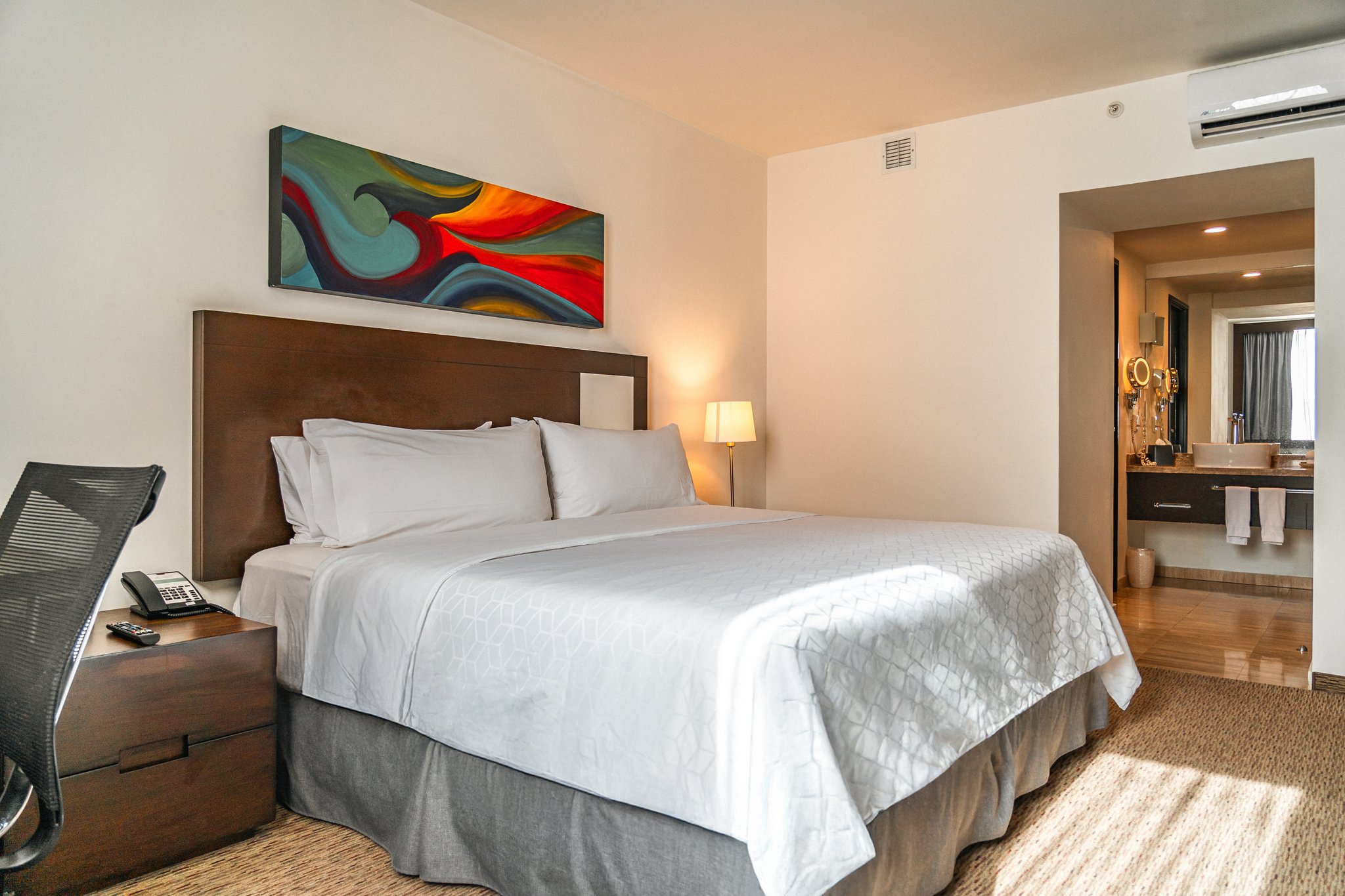 Images Holiday Inn Guadalajara Patria-Universidad by IHG