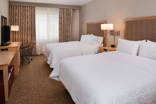Images Hampton Inn & Suites Denver-Speer Boulevard