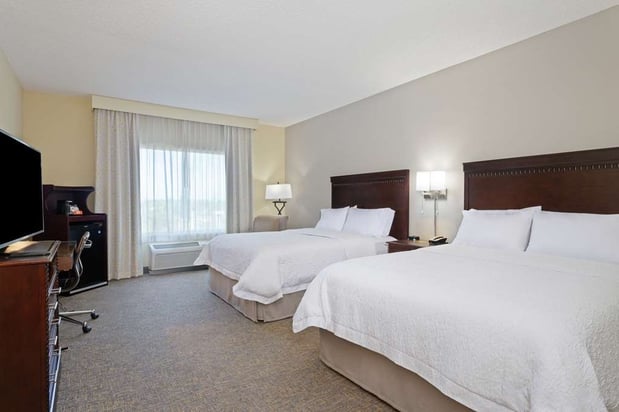 Images Hampton Inn & Suites Wellington