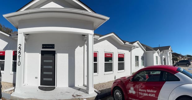 Images Manuel Molinar - State Farm Insurance Agent