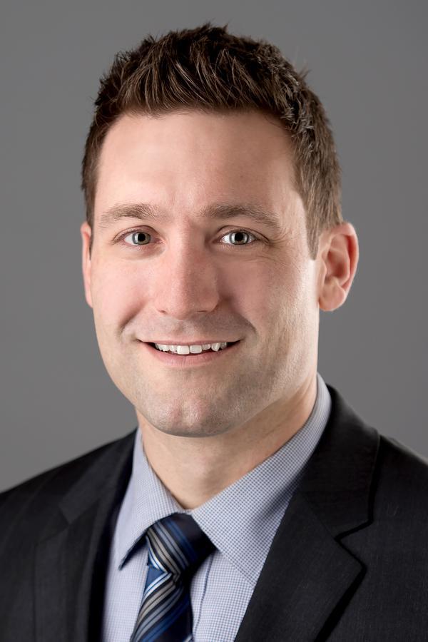 Edward Jones - Financial Advisor: Bryan Stark, CFP®|DFSA™ in Port Moody