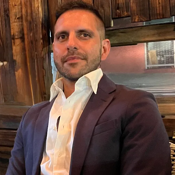 Carlos Marquez - Maplewood, MN - Psychology, Child And Adolescent Psychologist, Mental Health Counseling, Psychologist