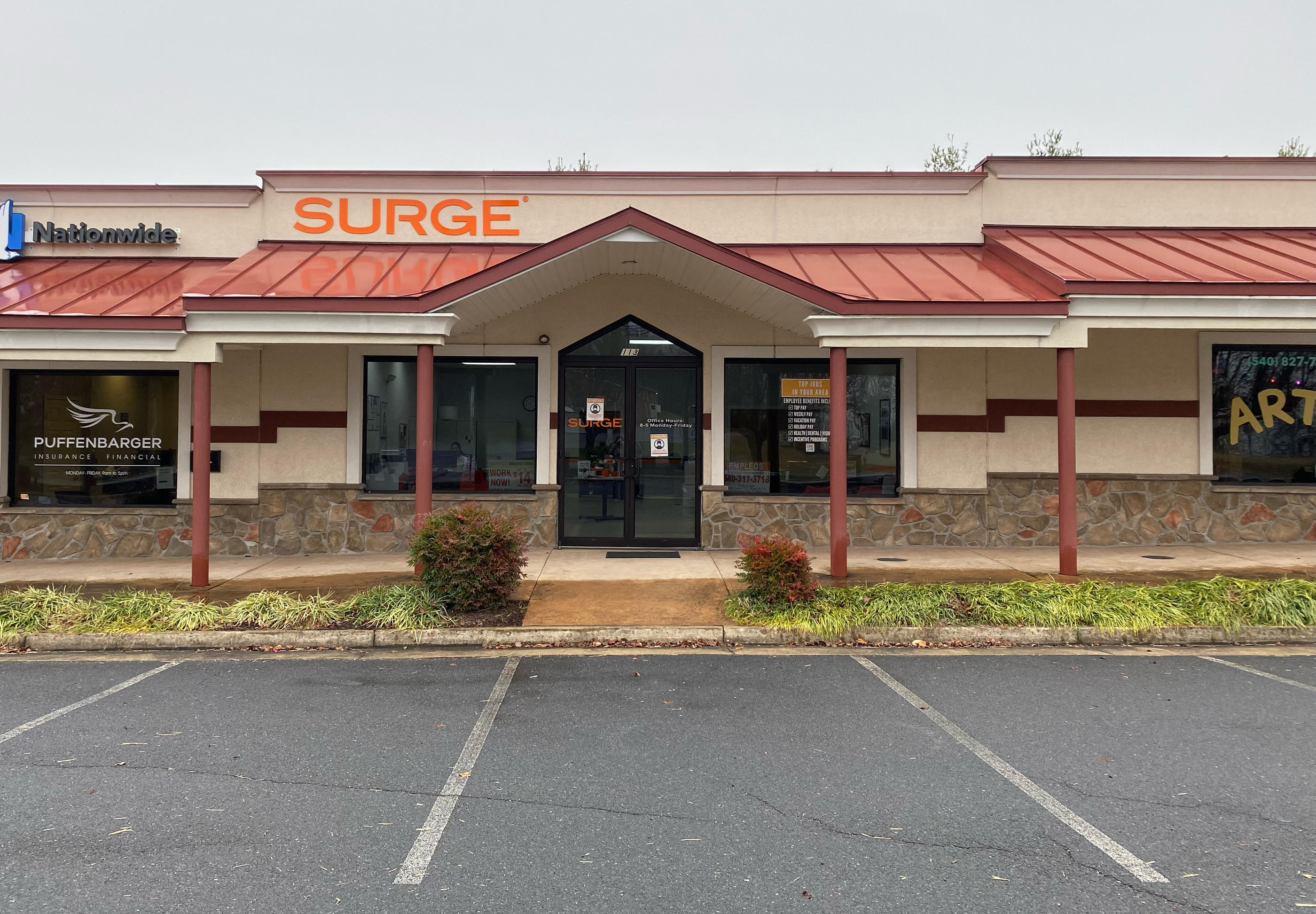 Looking for a job? Our Culpeper, Virginia SURGE Staffing branch has new positions that open up daily! You can contact our Culpeper branch and our staffing specialists will work closely with you to ensure we find a job that you love!