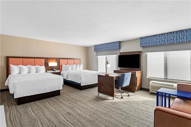 Images Hampton Inn & Suites Farmington