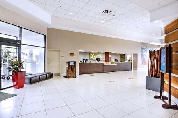 Images Holiday Inn St. Petersburg N- Clearwater by IHG