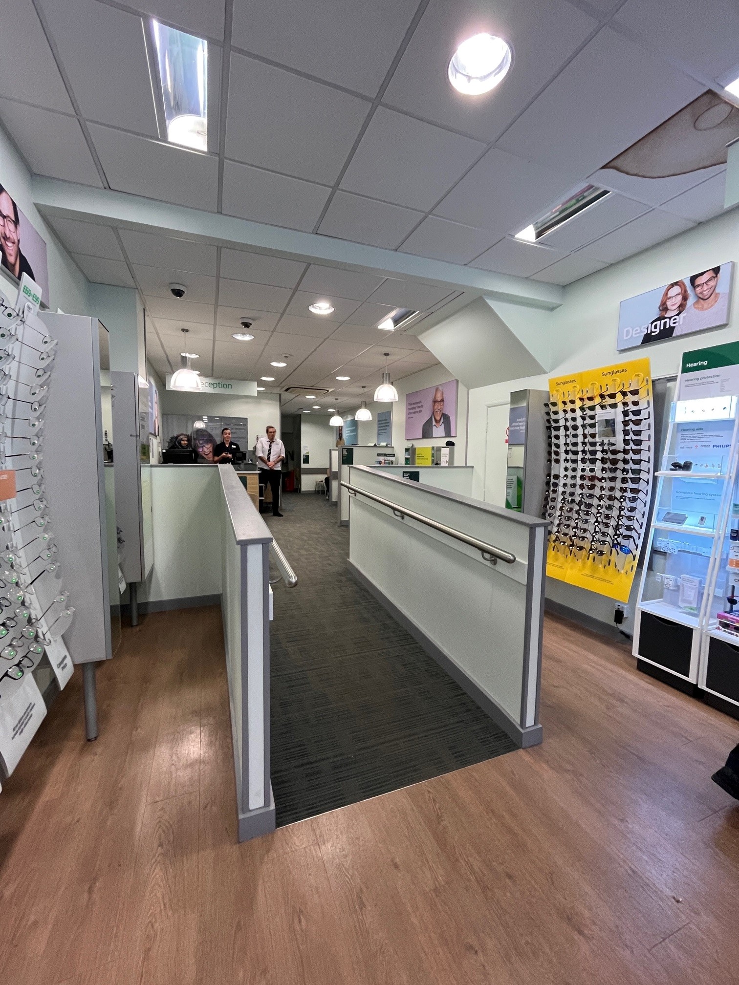 Specsavers Opticians and Audiologists - Swadlincote Specsavers Opticians and Audiologists - Swadlincote Swadlincote 01283 552211