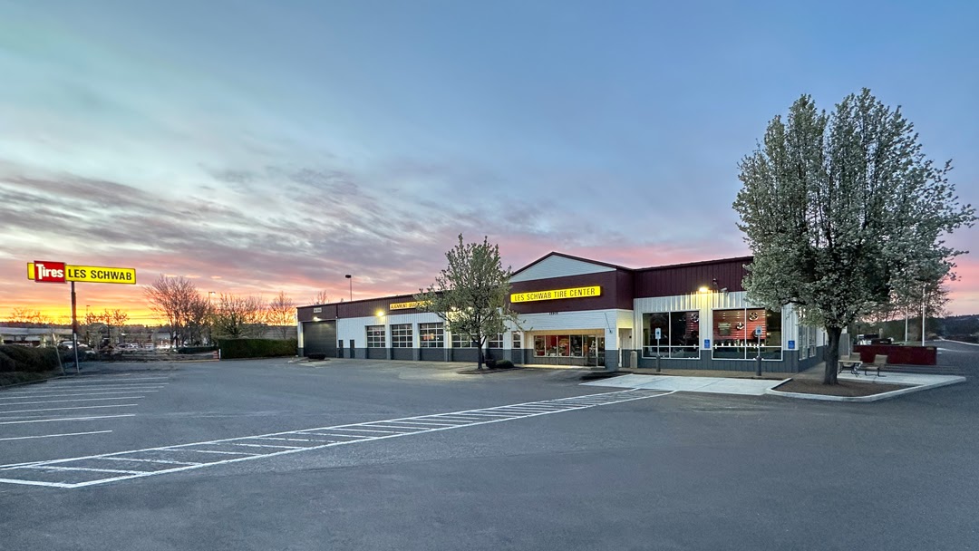 Les Schwab Tire Center