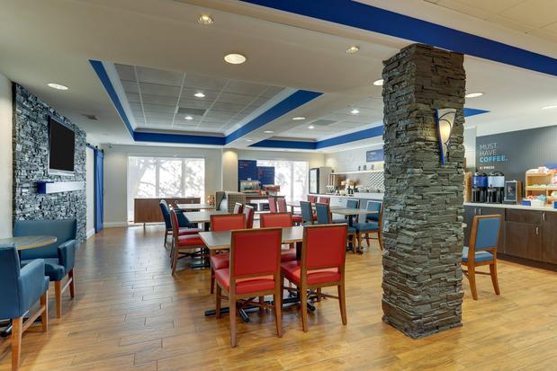 Images Holiday Inn Express & Suites Dayton-Centerville by IHG