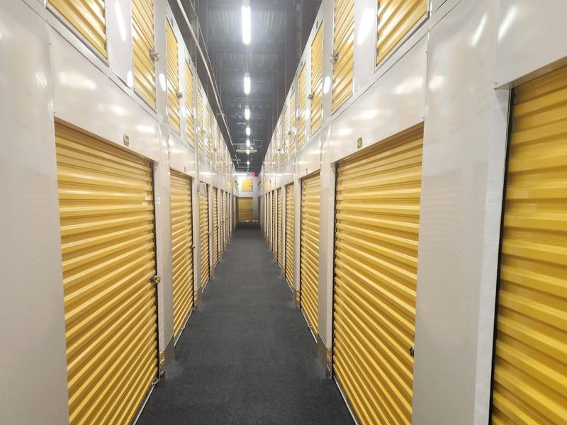 Images Extra Space Storage