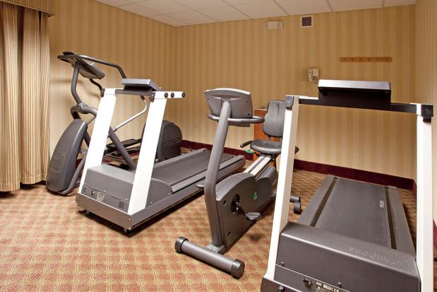 Images Holiday Inn Express & Suites Lexington-Hwy 378, an IHG Hotel
