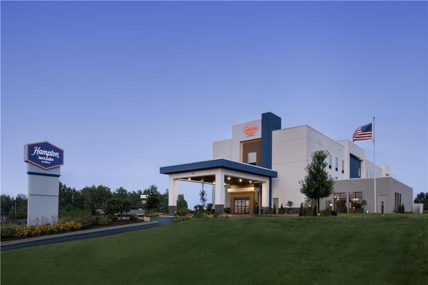 Images Hampton Inn & Suites Moline-Quad City Int'l Aprt