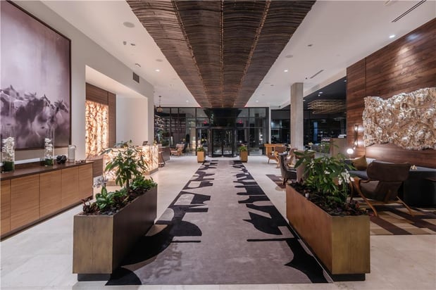 Images Hotel Bourre Bonne Louisville, Curio Collection by Hilton