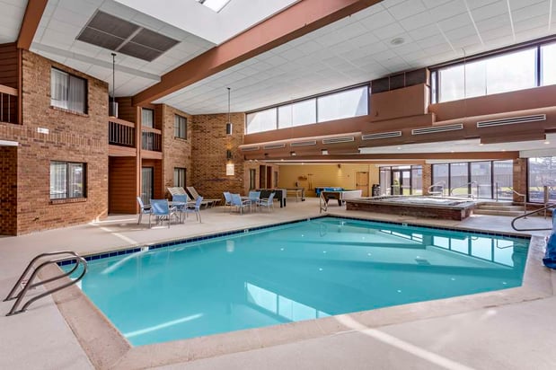 Images Best Western Plus Landmark Inn