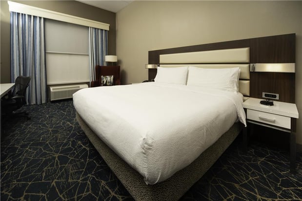 Images Hilton Garden Inn Fayetteville Fort Bragg