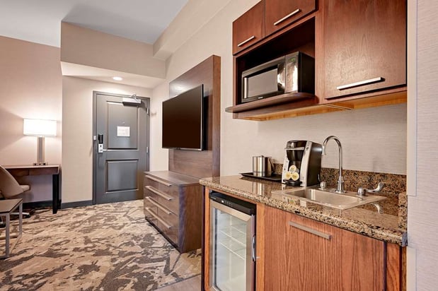Images DoubleTree by Hilton Denver International Airport