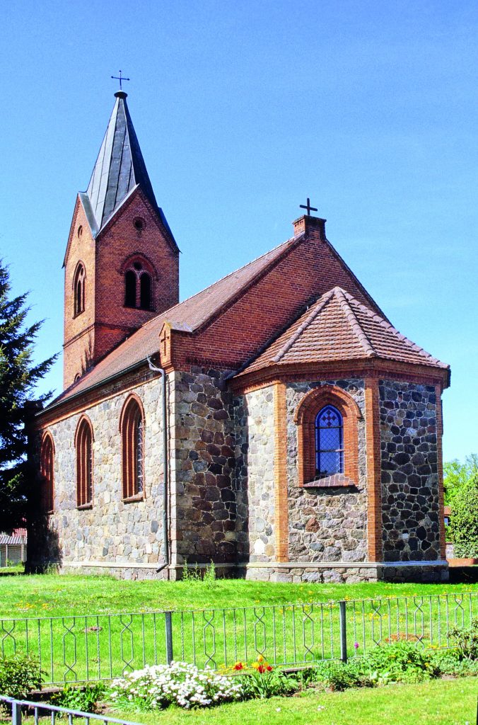 Kirche Lockstädt - Pfarrsprengel Putlitz, Dorfstraße in Putlitz