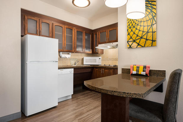 Images Staybridge Suites Oklahoma City-Quail Springs by IHG