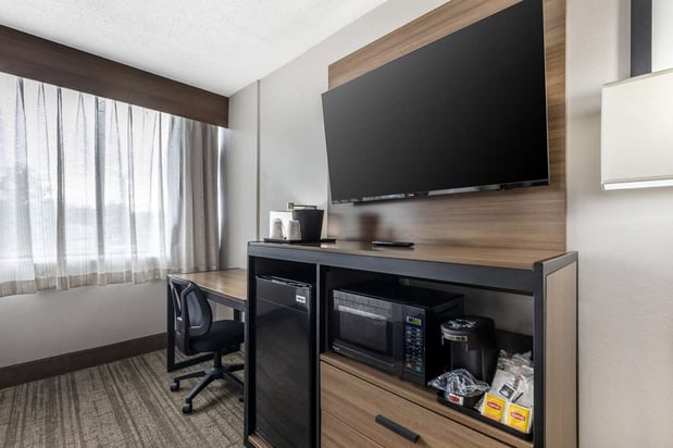Images Best Western Plus Laurel
