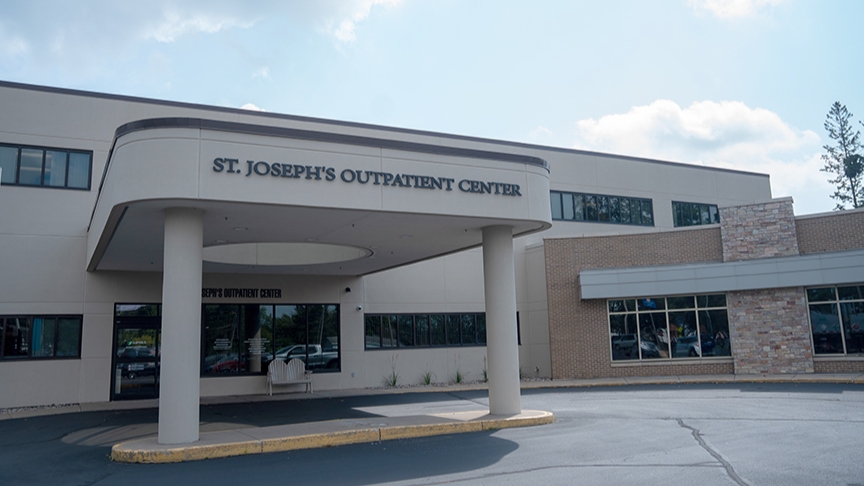 photo of St. Joseph's Outpatient Center front entrance