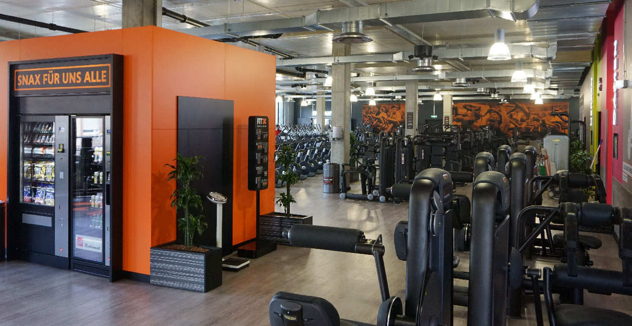Bild 2 FitX Fitnessstudio in Mönchengladbach