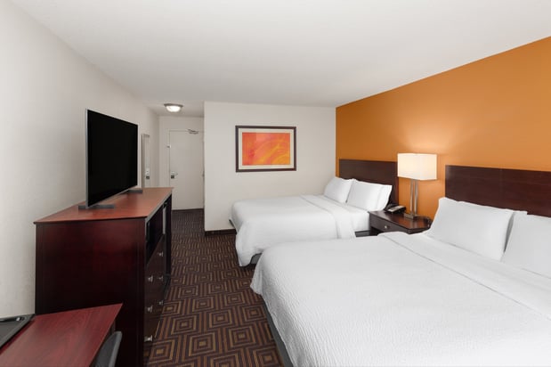 Images Holiday Inn Knoxville West- Cedar Bluff Rd by IHG