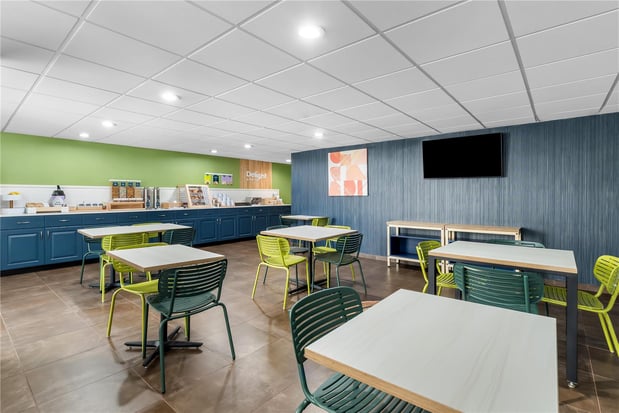 Images Spark by Hilton Kimball