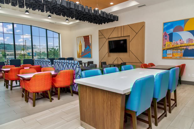 Images Holiday Inn Express & Suites Pittsburgh-South Side by IHG
