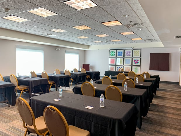 Images Holiday Inn Express & Suites Lexington Dtwn Area-Keeneland by IHG