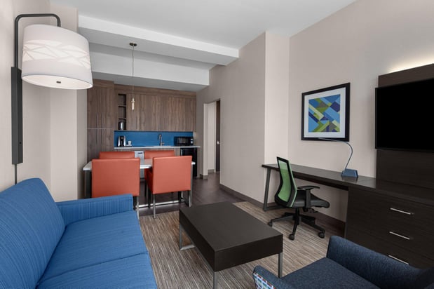 Images Holiday Inn Express & Suites Woodside LaGuardia Airport by IHG