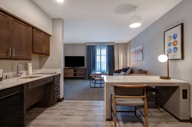 Images Homewood Suites by Hilton Oak Creek Milwaukee