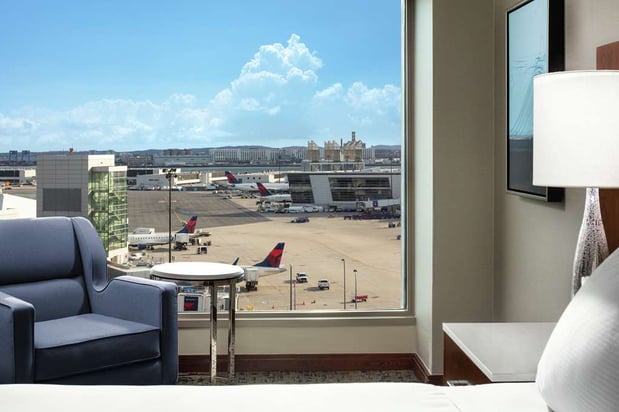 Images Hilton Boston Logan Airport