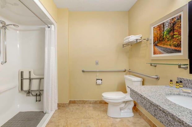Images Best Western Plus New England Inn & Suites