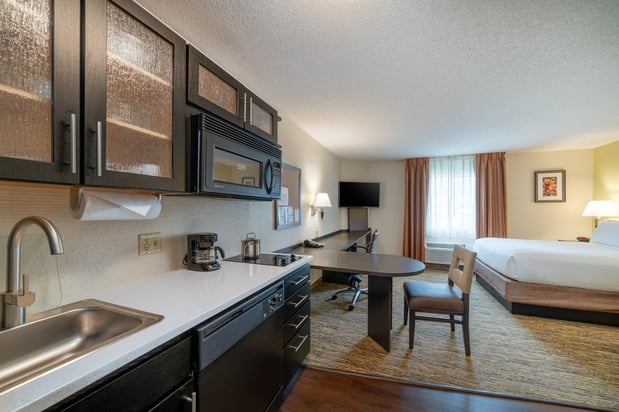 Images Candlewood Suites Washington-Dulles Herndon by IHG