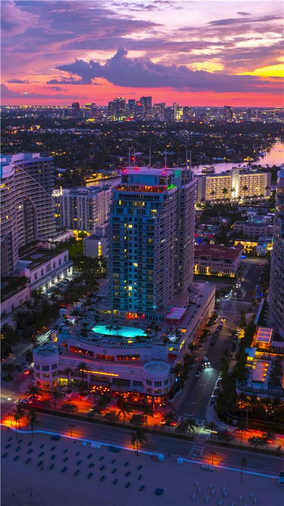 Beach House Fort Lauderdale, a Hilton Resort