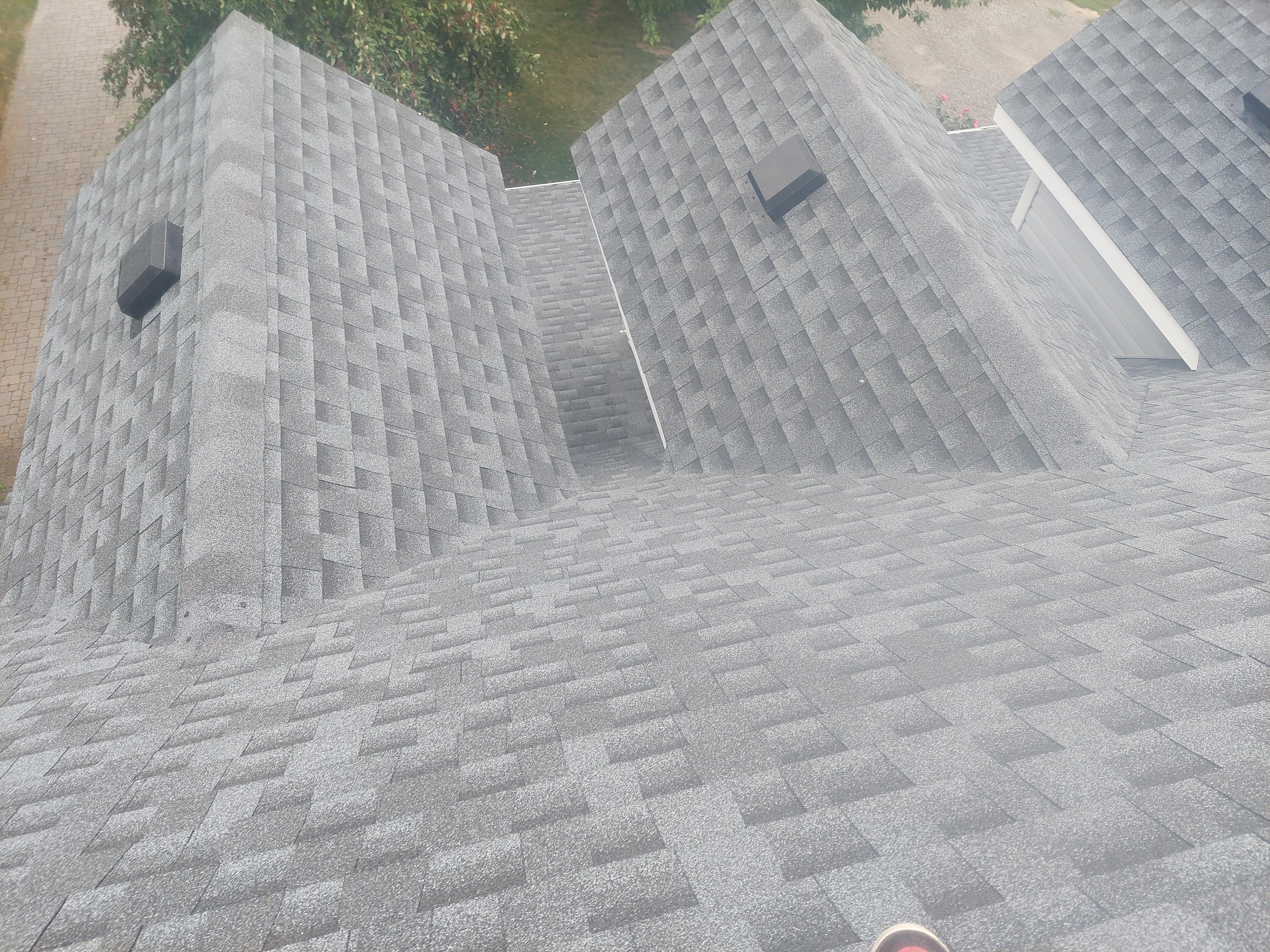 Images Ace 1 Quality Roofing Siding & Eavestroughs / Niagara