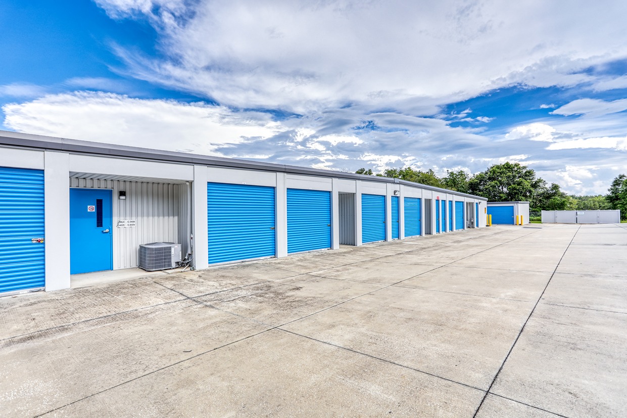 smartstop-lady-lake-florida-175-rolling-acres-rd-affordable-storage-units