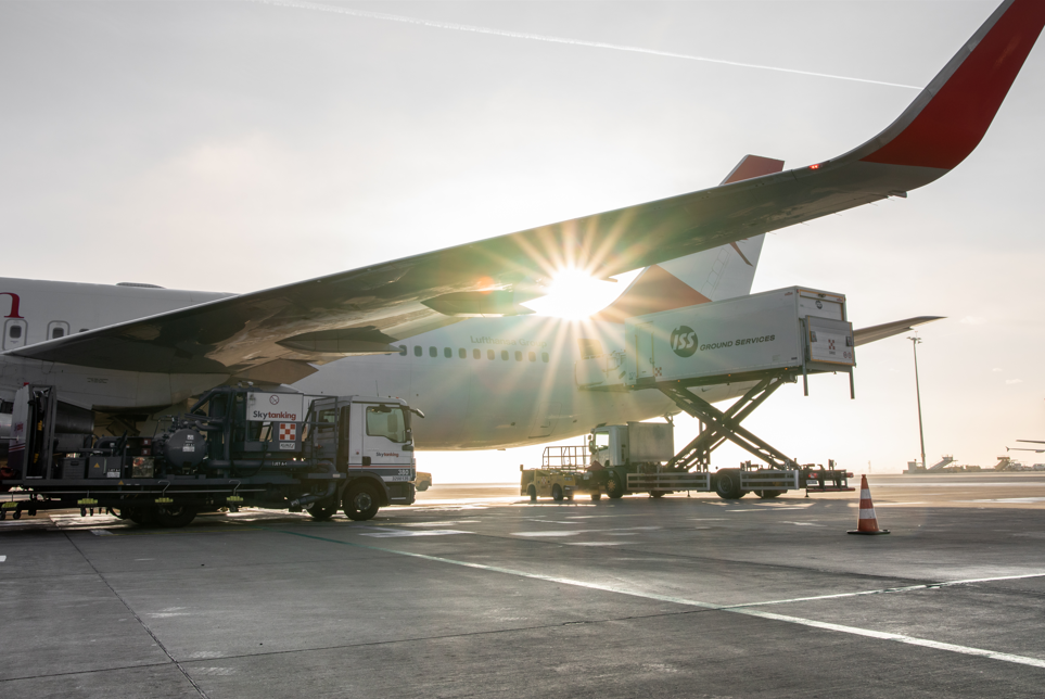 Bild zu Für unsere Kunden an den Flughäfen bedeutet das vorrangig eines: Kontinuität, Verlässlichkeit und operative Exzellenz bleiben voll erhalten – mit einem vertrauten Team, bewährten Prozessen und höchsten Qualitätsstandards. ¿ 