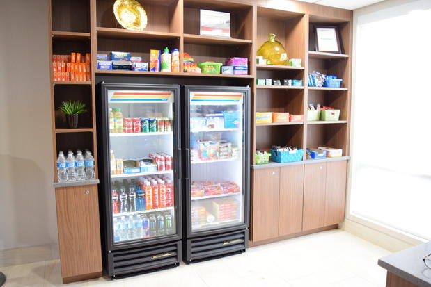 Images Holiday Inn Express & Suites Pensacola W I-10 by IHG