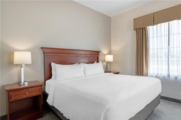 Images Best Western Plus Executive Hotel & Suites