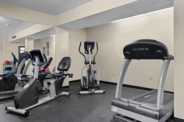 Images Deerfield Apartments