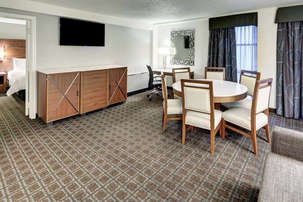 Images DoubleTree by Hilton Hotel Milwaukee Downtown
