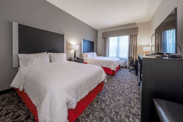 Images Hampton Inn & Suites DuPont