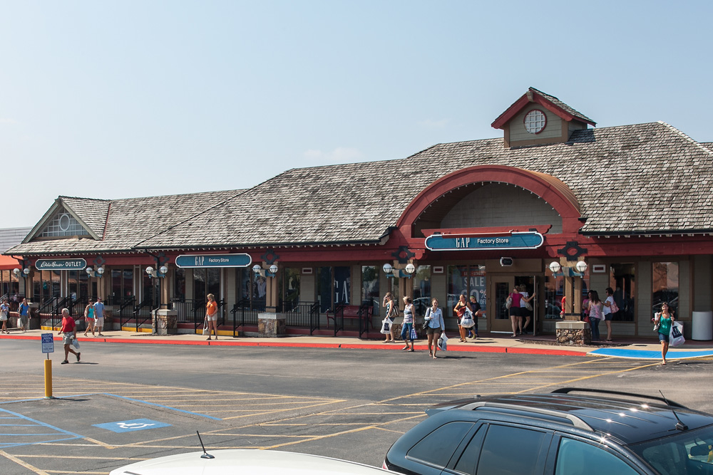 Osage Beach Outlet Marketplace, Osage Beach Missouri (MO) - literacybasics.ca