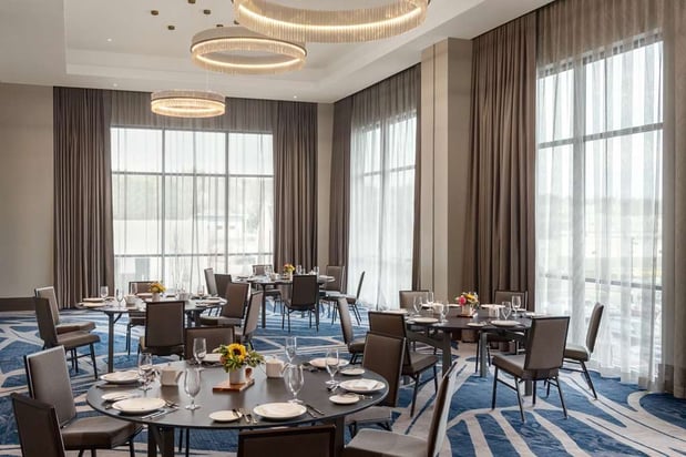 Images Valley Hotel Homewood Birmingham, Curio Collection by Hilton